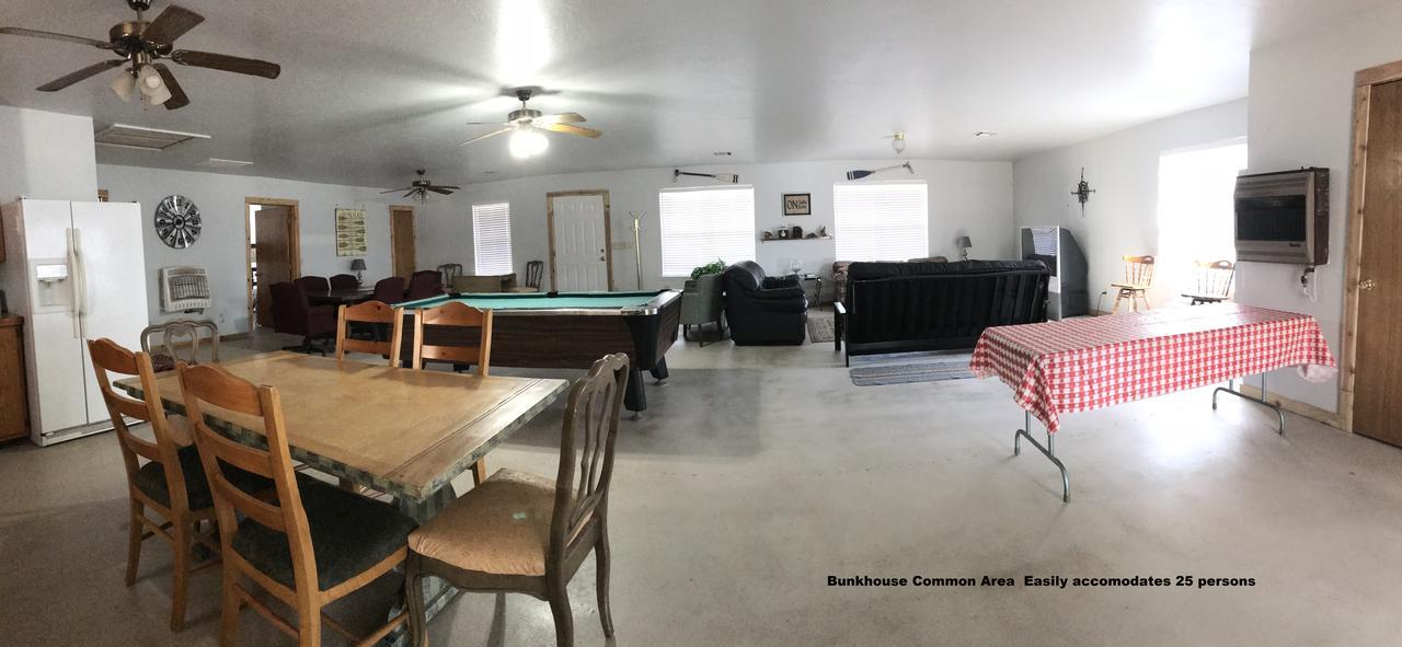 Arrowhead Point Lodge & Campground Kingston 외부 사진